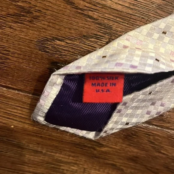 Robert Graham Light Blue Silk Tie with Pink/Purple Floral and Geometric Designs - Picture 4 of 7